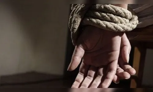 Após 2 dias em cárcere jovem sequestrada por ex-namorado é liberada