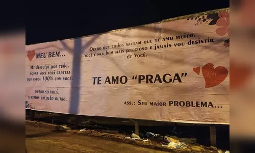Outdoor com declaração de amor inusitada viraliza nas redes sociais