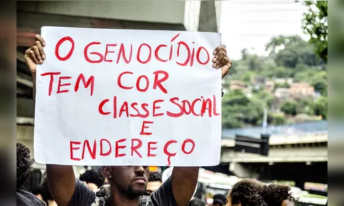 Após manifestação, Polícia Civil investiga morte de jovem por PMs