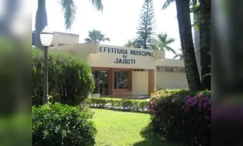 Prefeito de Jaboti é multado por falhas previdenciárias