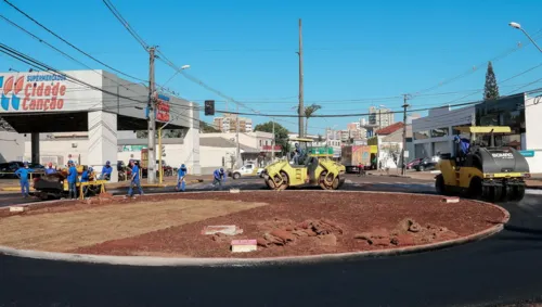 Prefeitura de Apucarana conclui nova rotatória nesta semana