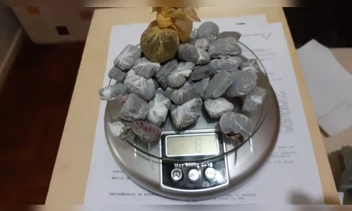 PM intercepta arremesso de drogas e celulares à Cadeia de Faxinal