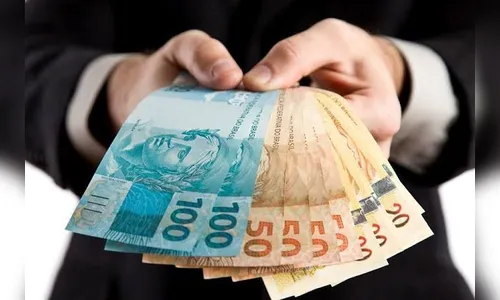 O BRASIL DOS R$ 600 REAIS