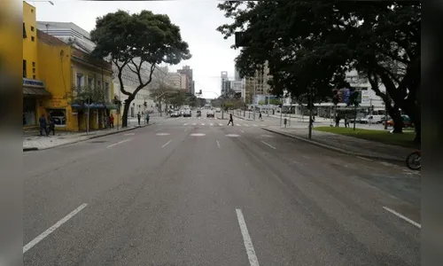 Decreto estabelece normas para reduzir circulação em Curitiba