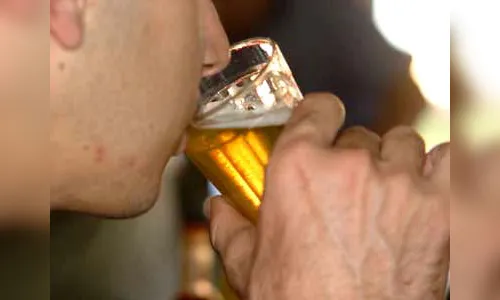 Venda e consumo de bebidas alcoólicas ficam restritas no Paraná