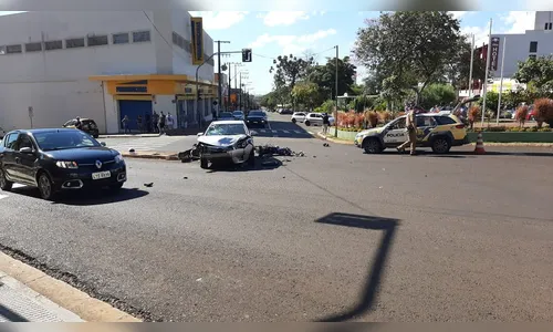 Motoqueiro foge de abordagem em Ivaiporã e colide com carro