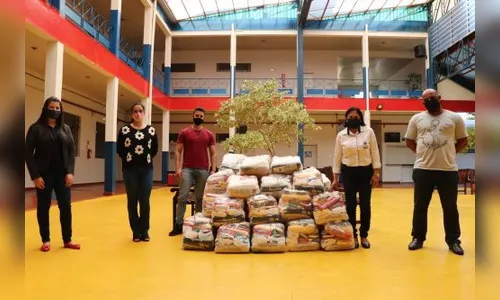 Acadêmicos da UCP Univale doam cestas básicas à Prefeitura de Ivaiporã