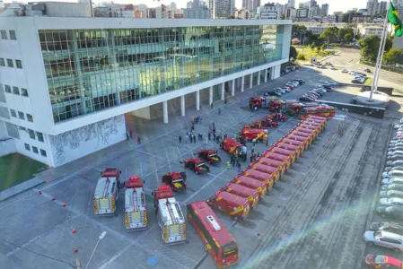 Governo reforça Corpo de Bombeiros com 34 novos veículos