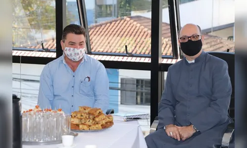 Prefeitura pede apoio a bispo e padres na luta contra a Covid-19