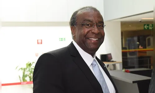 Bolsonaro nomeia Carlos Alberto Decotelli para o Ministério da Educação