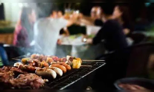 VISA flagra festa com pessoas descumprindo medidas contra covid-19