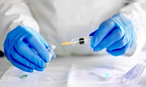 Governo anuncia acordo para produção e acesso de vacina contra covid-19