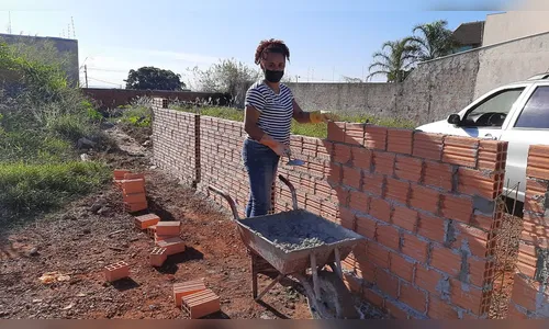 Da sala de aula para o canteiro de obras