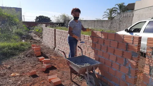 Da sala de aula para o canteiro de obras