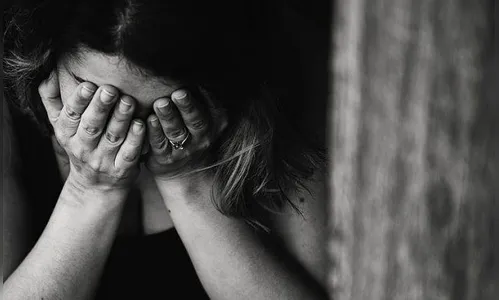 Homem é preso após ameaçar esposa de morte em Apucarana