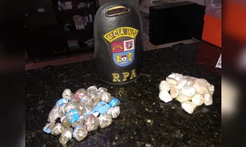 Adolescente é apreendido após jogar drogas para interior da cadeia