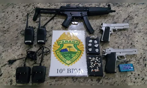 Homem é preso com drogas e réplicas de armas em Apucarana