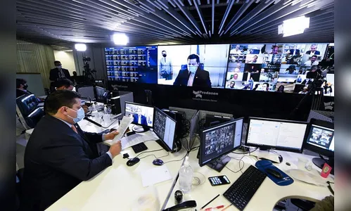 Senado aprova projeto de combate a notícias falsas