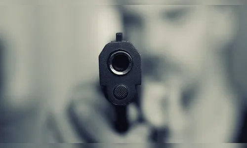 Ladrão armado e com máscara assalta comércio em Apucarana