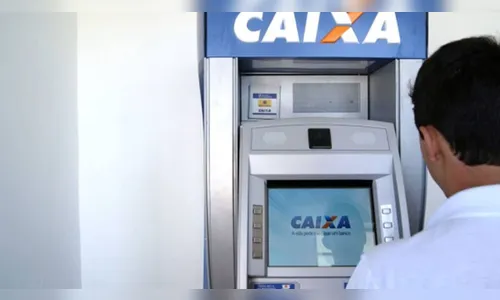 Prefeitura libera folha e 50% do 13º mas falha na Caixa atrasa pagamento