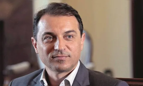 Governador de Santa Catarina testa positivo para covid-19