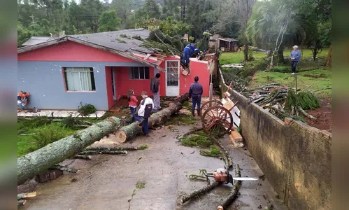 Temporal afetou 14.392 pessoas em 70 municípios do Paraná