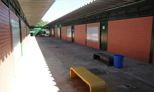 Governo do Distrito Federal anuncia reabertura de bares e escolas