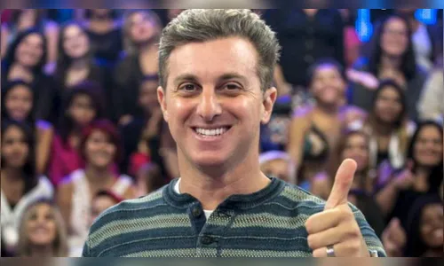 Luciano Huck volta às gravações do 'Caldeirão' em estúdio da Globo