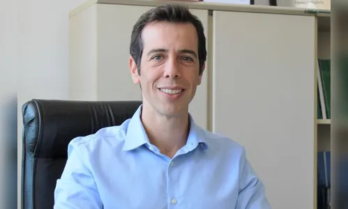 Bolsonaro escolhe Renato Feder para ser novo ministro da Educação