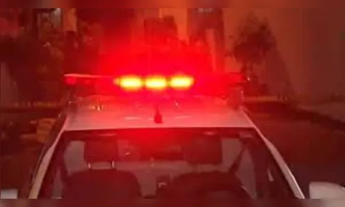 Adolescente é flagrado conduzindo moto sem retrovisores na madrugada em Apucarana