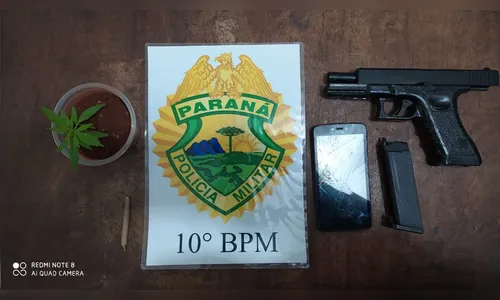 Rapaz que usa tornozeleira eletrônica é preso com arma falsa em Apucarana