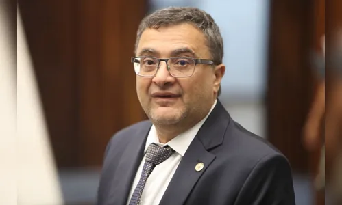 Médicos participam de reunião da Frente Parlamentar do Coronavírus