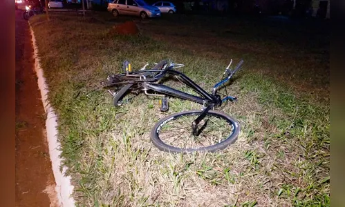 Ciclista fica gravemente ferido após ser atingido por moto