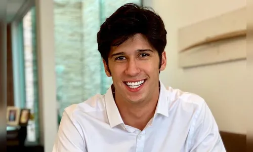 Influenciador digital João Castanheira se torna referência nacional com seu canal no YouTube