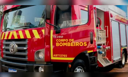 Homem agride irmão com martelo e ateia fogo no próprio quarto