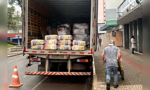 Governo entrega cestas básicas a famílias de pessoas com deficiência