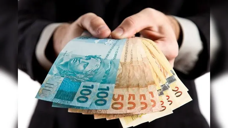 Imagem ilustrativa da notícia O BRASIL DOS R$ 600 REAIS