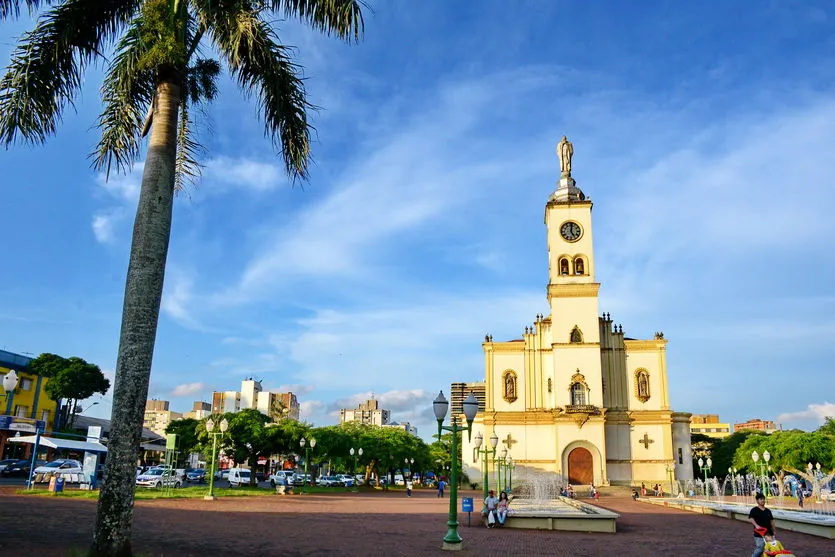 Domingo com céu claro e temperaturas entre 15ºC e 26ºC em Apucarana e região