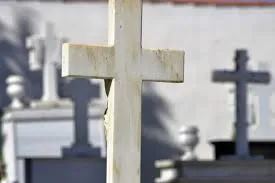 Falecimentos e sepultamentos deste domingo (12) em Apucarana
