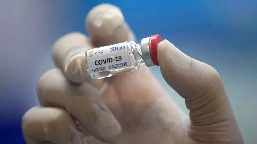 Universidade da Rússia conclui testes clínicos e é país mais próximo da vacina