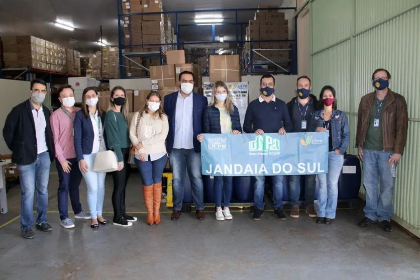 UFPR de Jandaia doa 6,2 mil litros de álcool à secretaria de Saúde de Londrina
