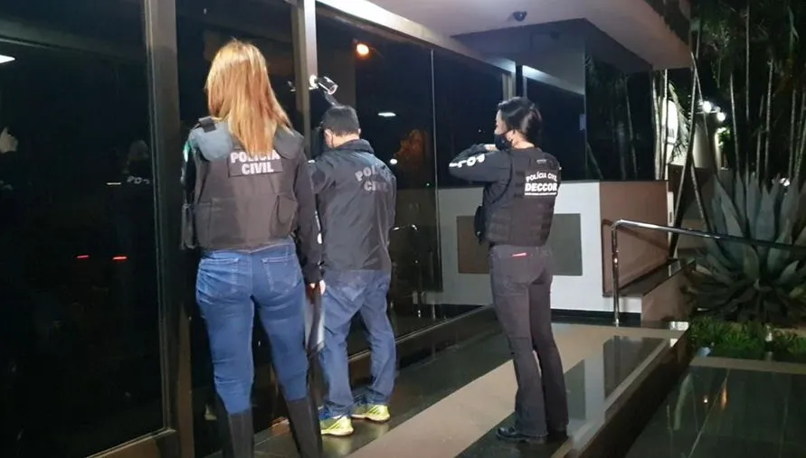 Polícia Civil realiza mandados de busca e apreensão em Londrina