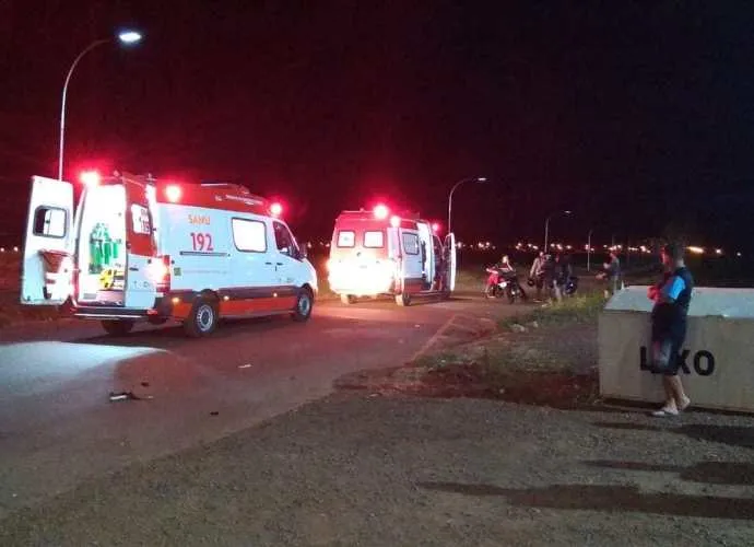 Motorista foge após acidente em Arapongas; duas jovens ficaram feridas