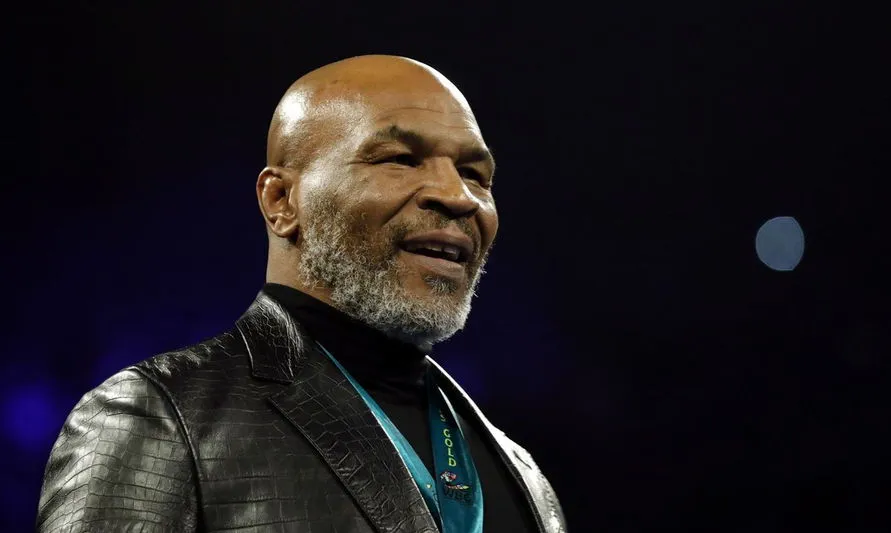 Aos 54 anos, Mike Tyson retorna aos ringues para luta de exibição