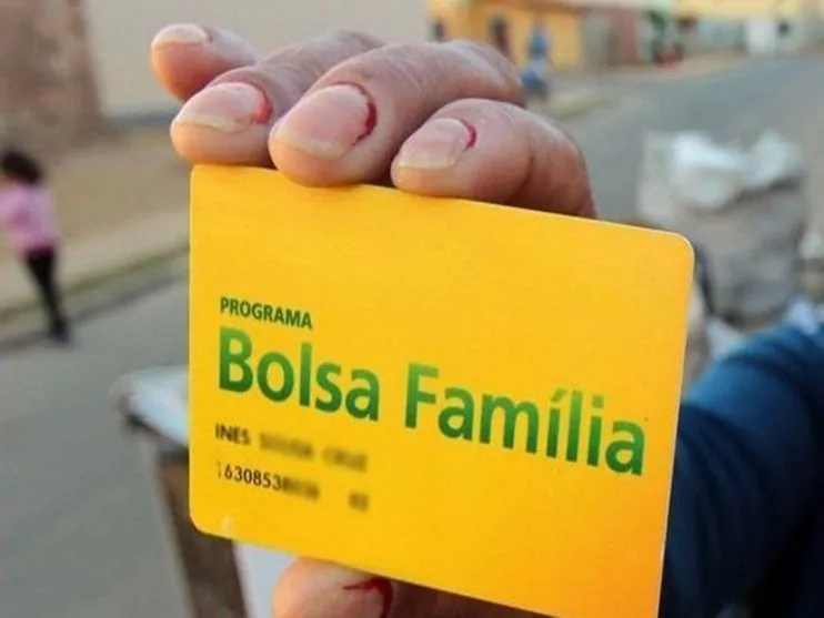 Governo aumenta o prazo para saque do Bolsa Família