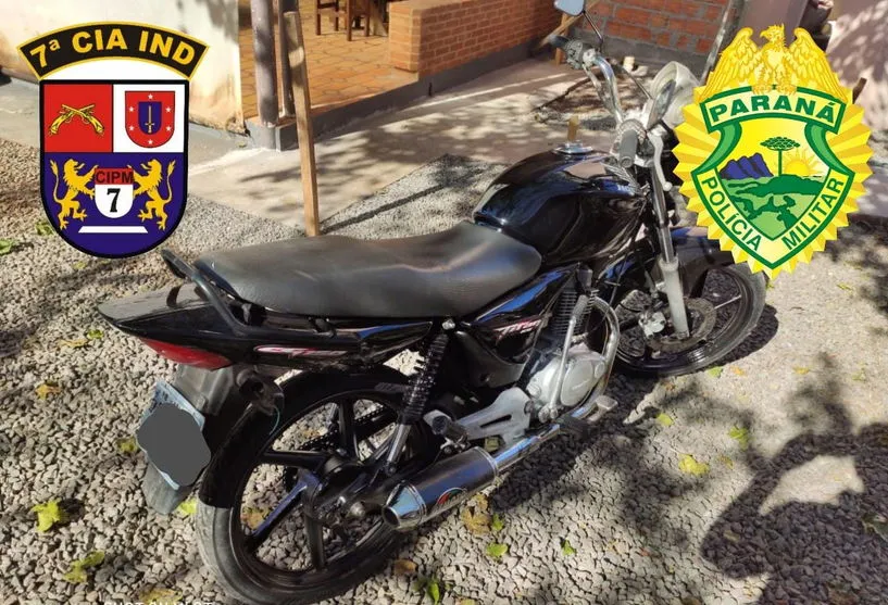 PM de Arapongas recupera moto furtada em Apucarana