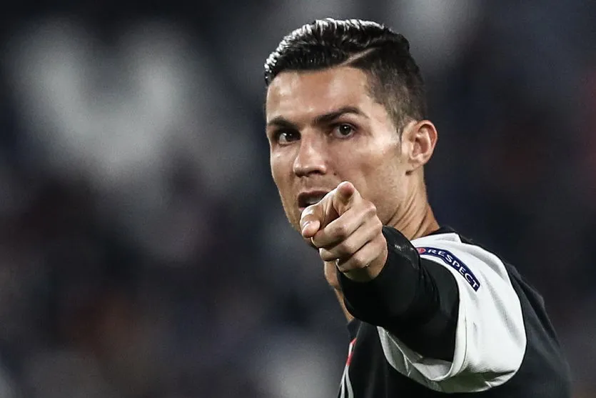 Aos 35 anos, após jogar em 4 países, Cristiano Ronaldo chega ao 30º título