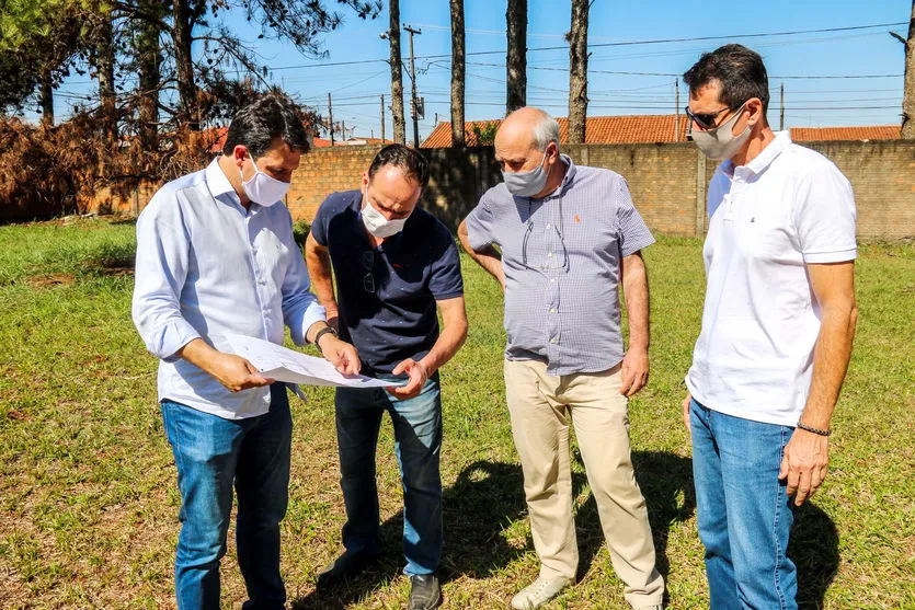 Prefeito de Apucarana garante capela mortuária no Jardim Colonial