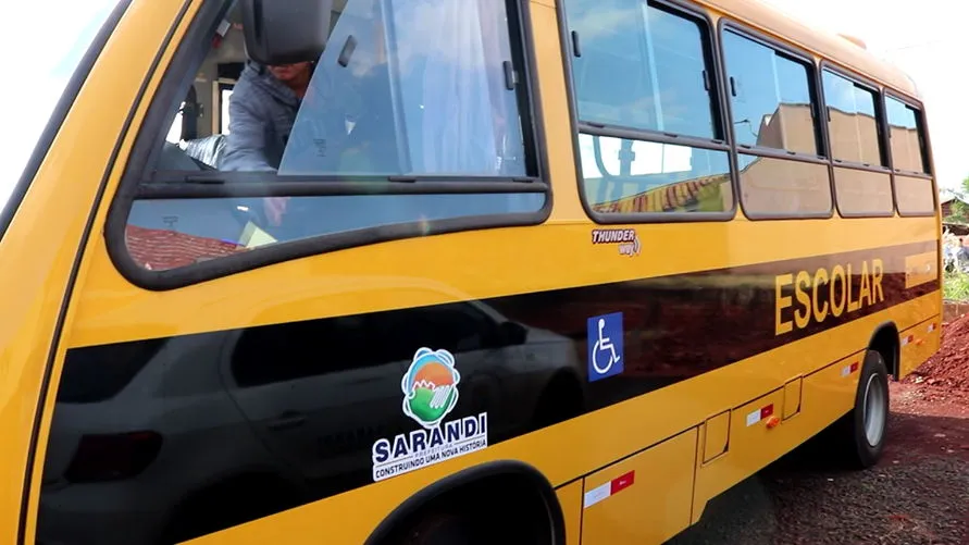 MP firma termo para regularização do transporte escolar em Sarandi