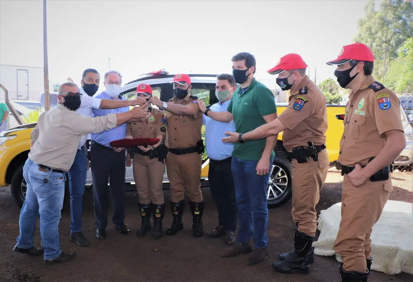 Sérgio Onofre participa de entrega de viaturas para Polícia Rodoviária